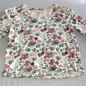 Lucky Brand White Floral 3/4 Sleeve V /Neck Size XL